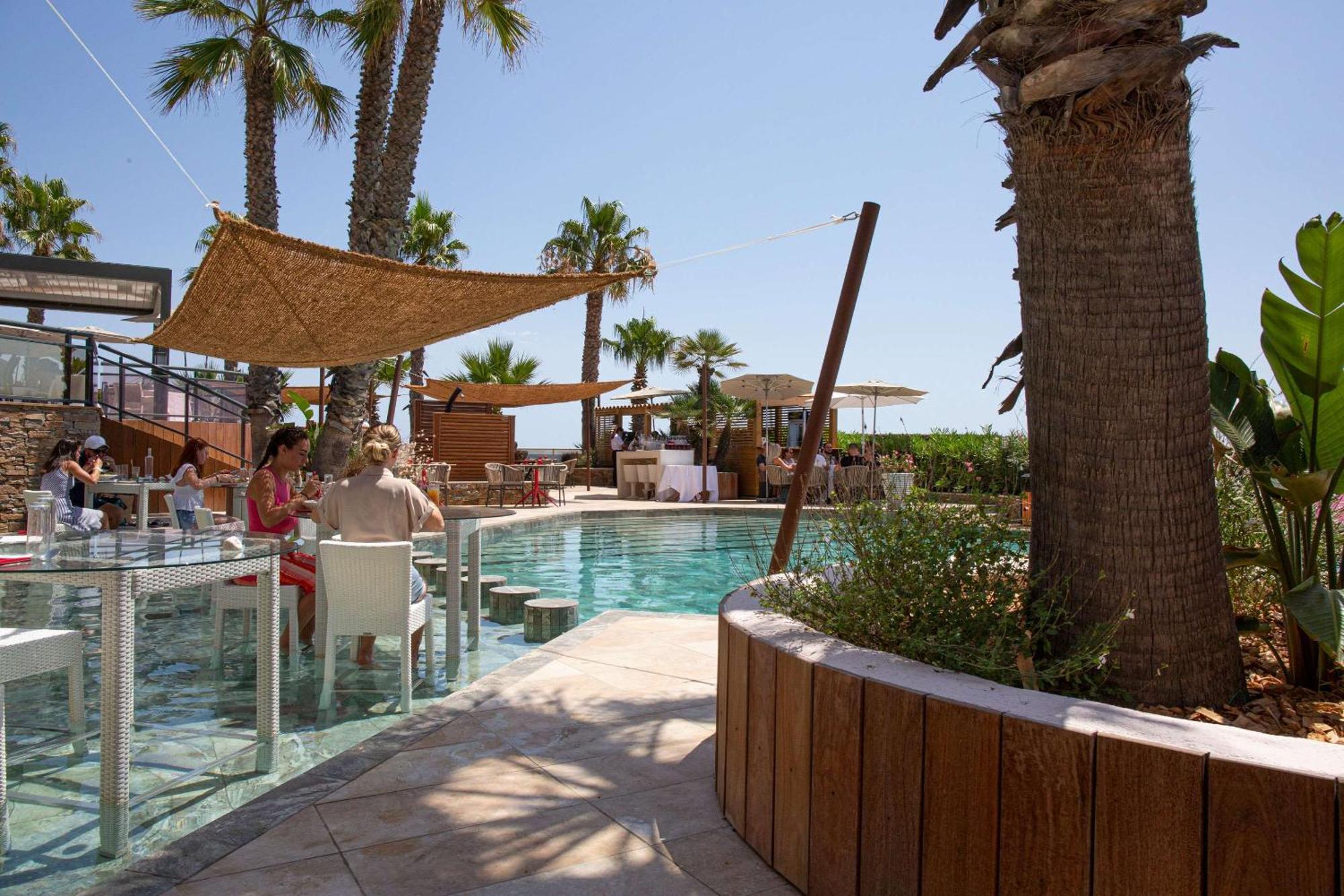 Grand Hotel Les Flamants Roses Thalasso & Spa Canet-en-Roussillon Exterior photo